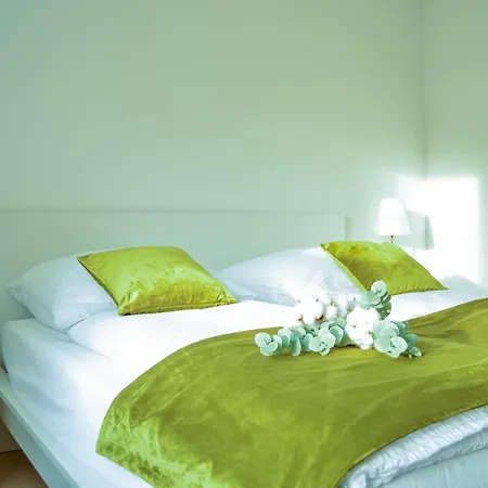 Wellness & Fun Am Bodensee - Mit Pool, Kino, Tischkicker Und Terrasse Апартаменты